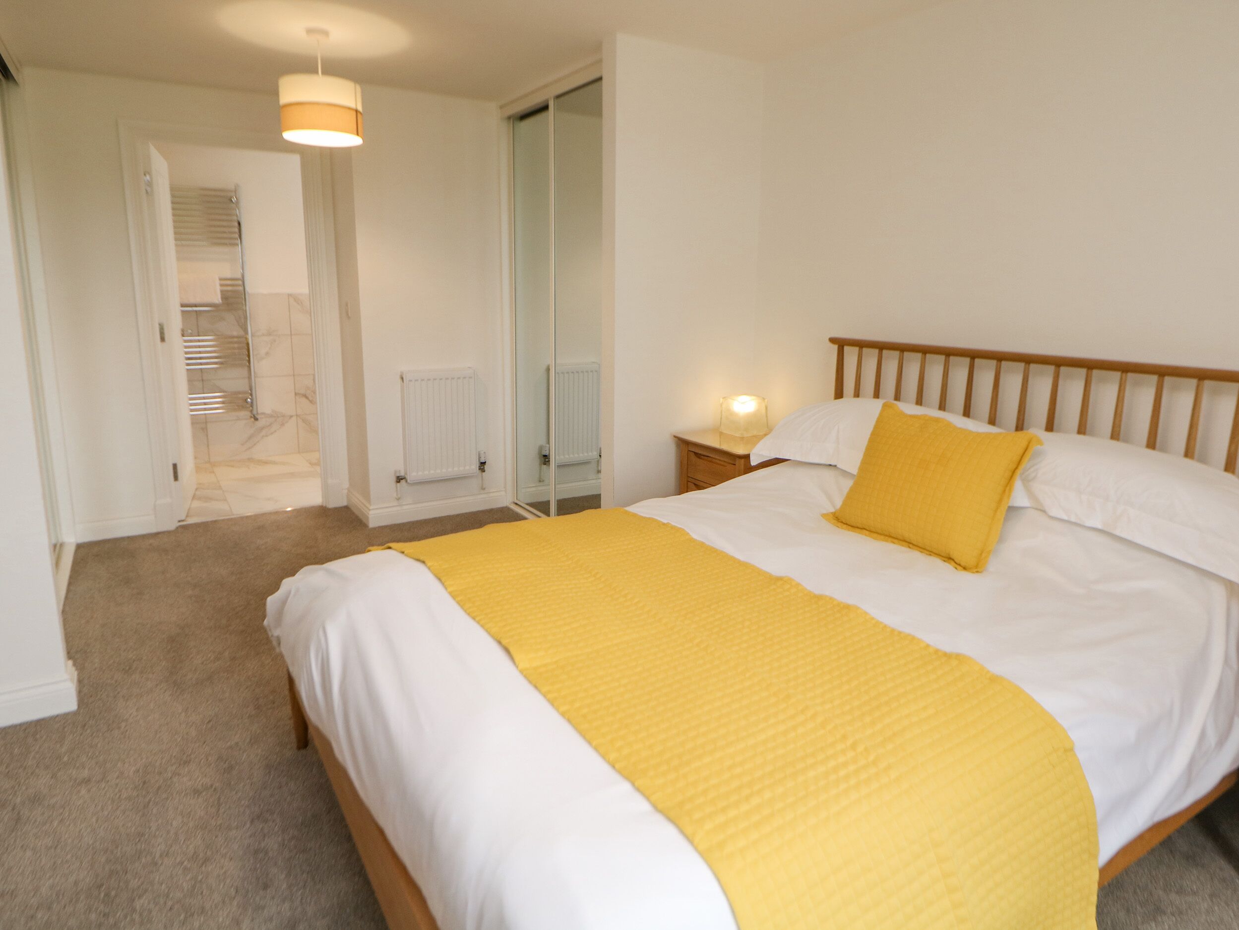 5 多间卧室、特色装修、特色家居、免费 WiFi