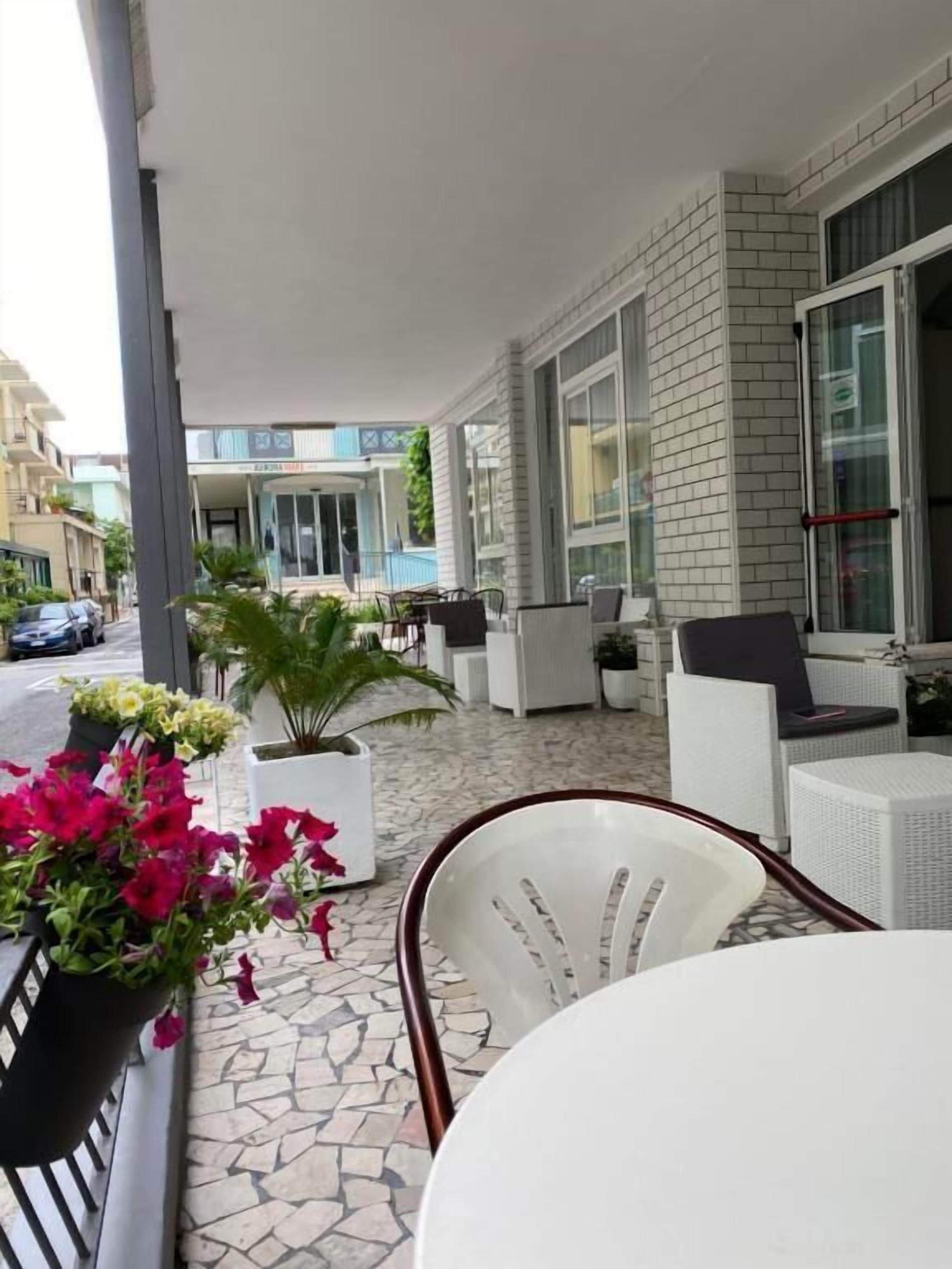 Photo - Alevon Hotel