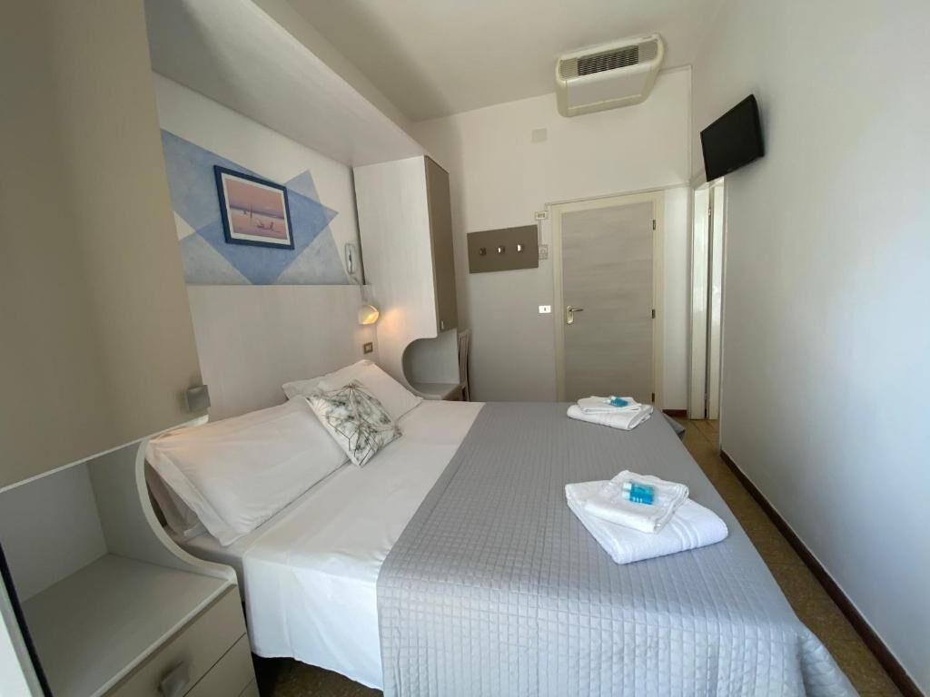 Photo - Alevon Hotel