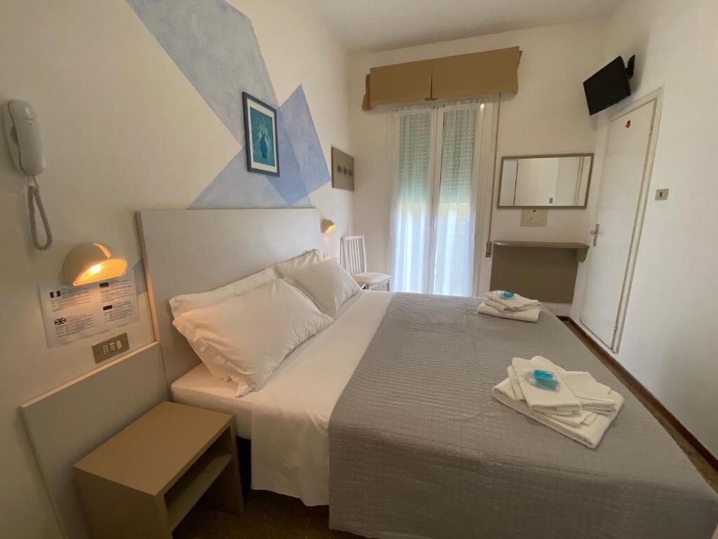 Photo - Alevon Hotel