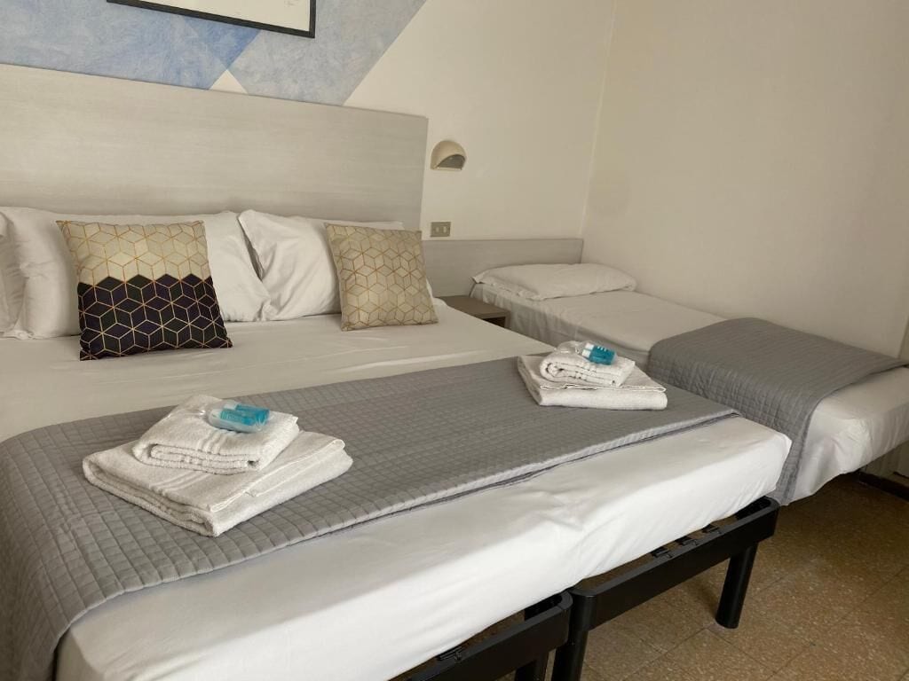 Photo - Alevon Hotel