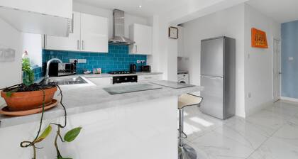 Harrow House 3 Bedrooms 2 Bathrooms
