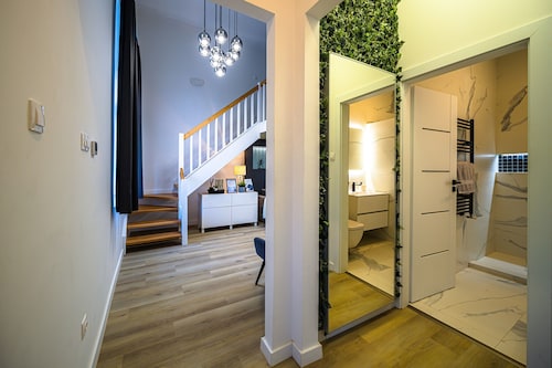 Underfloor heating  & Free Parking in the city center