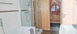 Shower, hair dryer, toilet paper