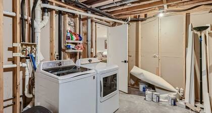 Spacious Duplex with Private Hot Tub and EV CHARGER!!