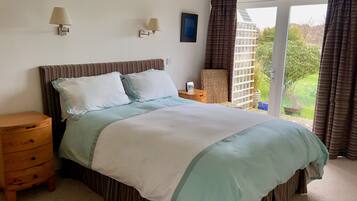 3 chambres, Wi-Fi gratuit, draps fournis