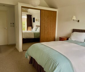 3 habitaciones, wifi gratis y ropa de cama 