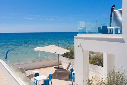 Sunset 192 beachfront