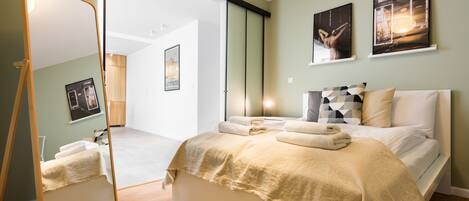 1 bedroom, iron/ironing board, free WiFi