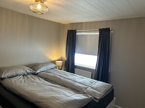 1 Schlafzimmer, Reisekinderbett, WLAN, Bettwäsche