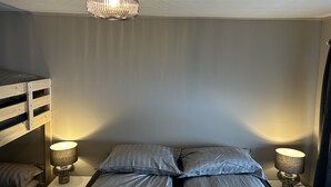 1 soverom, reiseseng for barn, wi-fi og sengetøy