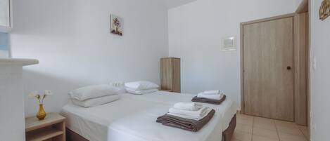 基本公寓 | 房內夾萬、隔音、熨斗/熨衫板、免費嬰兒床