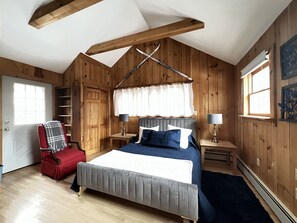 6 chambres, fer et planche à repasser, Internet, draps fournis