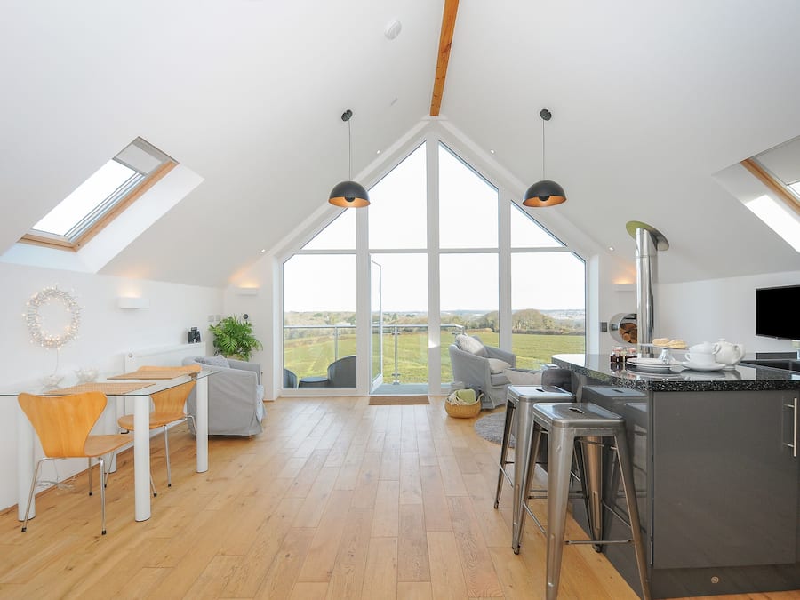 Fridge, dishwasher, electric kettle, toaster