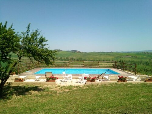 Spacious villa Tuscany, Lajatico, Nr Pisa
