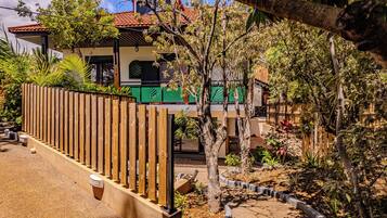 Enceinte de lâhĂ©bergement