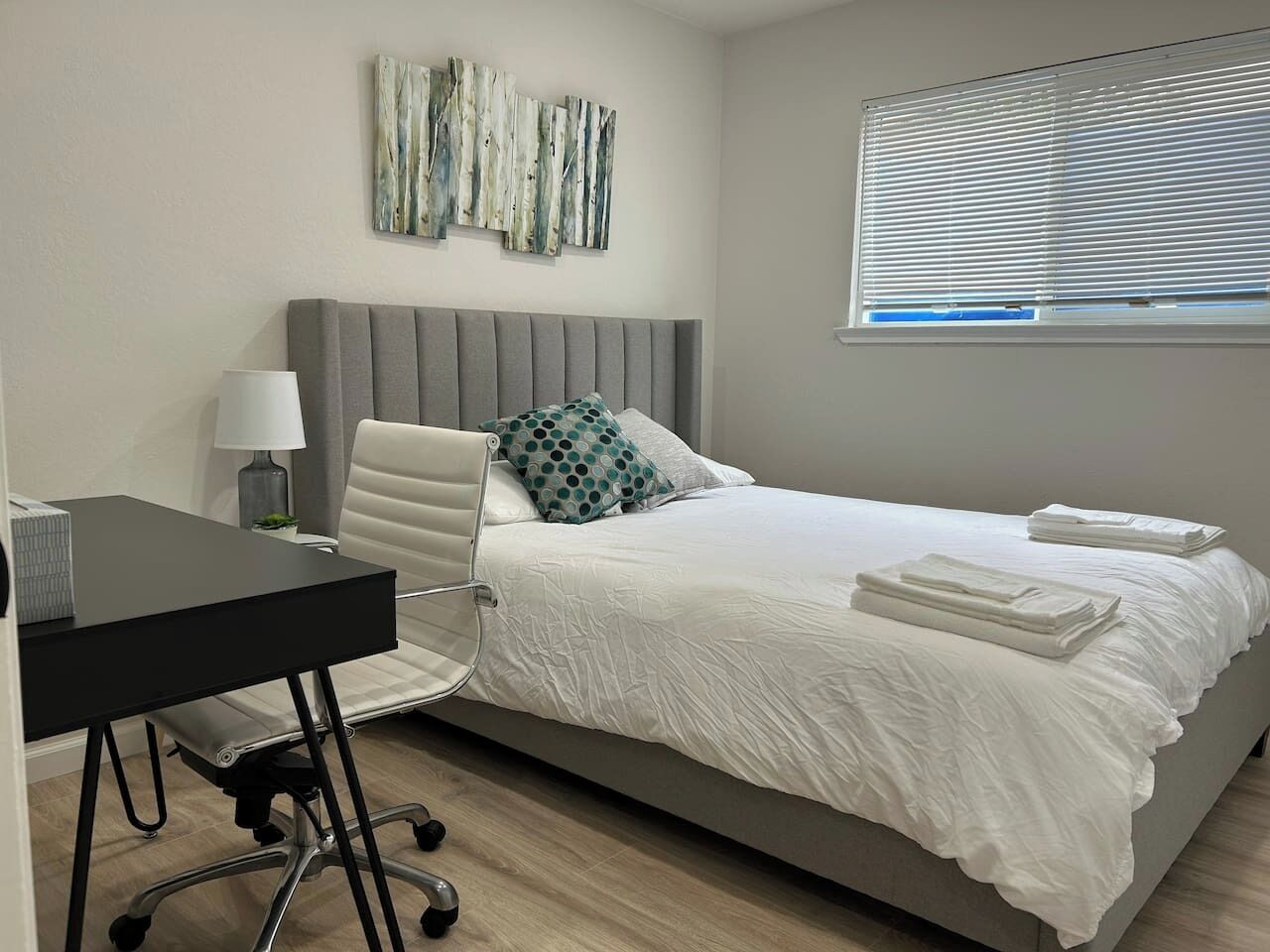 5 多间卧室、熨斗/熨衣板、WiFi、床单