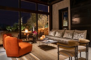 Área de estar no saguão