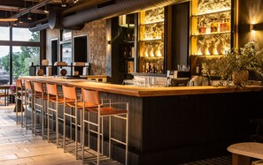 Bar (in der Unterkunft)