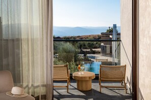 POOLVIEW UPPER FLOOR | Vue de la chambre