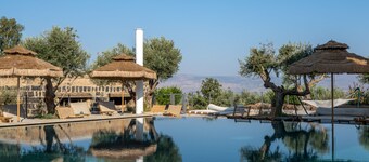 Pereh Mountain Resort 