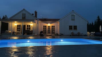 House | Pool | Outdoor pool