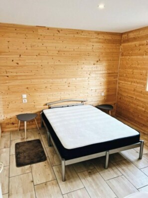 2 bedrooms, free WiFi