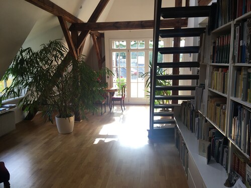 Hochwertige Wohnung in Berlin-schlachtensee