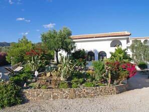 Property grounds - Perikles Hills (Ermionida)