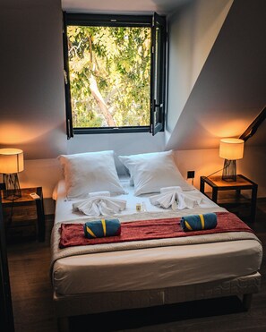 2 habitaciones, tabla de planchar con plancha, wifi y ropa de cama 