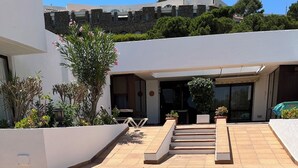 Exterior detail - Cosy, luxury 2-bed golf villa (La Manga Club) (Cartagena)