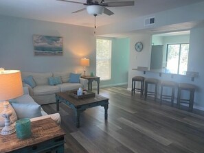 Smart TV - Family memories ~Ground floor condo~close to beach (Gulf Shores)