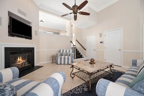 TV, fireplace