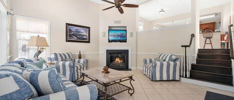 TV, fireplace