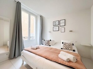 2 bedrooms, WiFi, bed sheets