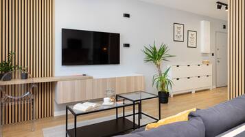 Apartment, 1 Bedroom, Terrace, Garden View | 1 bedroom, cots/infant beds, bed sheets