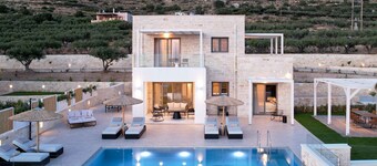 Actea Seaview Villas I Free* heated pools, 800m sea