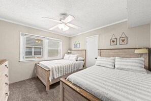 3 bedrooms, iron/ironing board, free WiFi, bed sheets