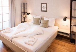 1 bedroom, iron/ironing board, free WiFi