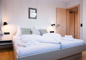 1 bedroom, iron/ironing board, free WiFi