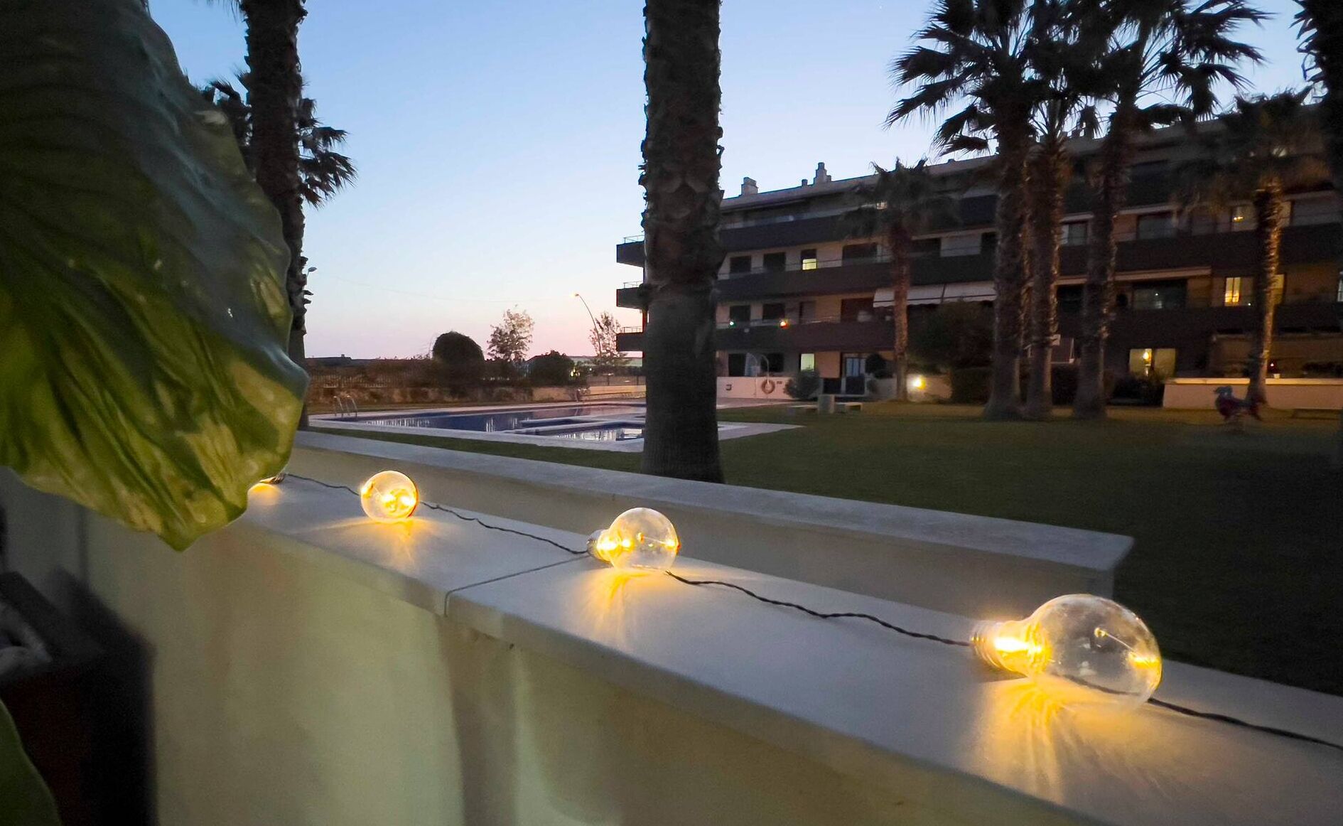 تفاصيل الفندق من الخارج