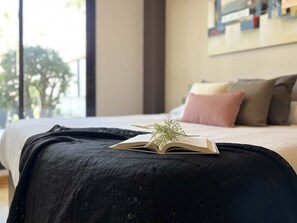 2 makuuhuonetta, silitysrauta/-lauta, vauvan matkasänky, ilmainen Wi-Fi
