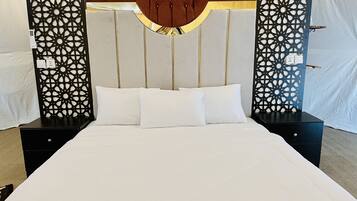 Egyptian cotton sheets, premium bedding, down comforters, WiFi (free)