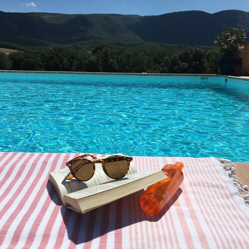 Lavendel, Blick auf den Luberon, Pool und Klimaanlage : Villa 4*