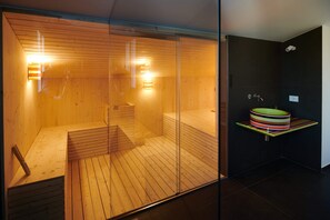 Sauna - Beautiful villa with swimming pool and sauna, located a few steps from the sea (Ragusa)