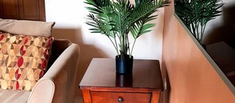 5 minutes from Capital and FREE parking, 2 - Bdrm 2Bth