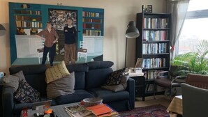 Leilighet – basic, flere senger | Oppholdsområde | TV