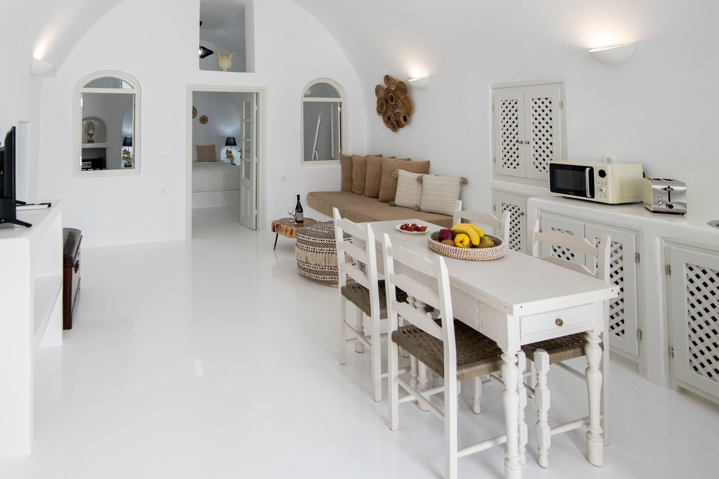 ラグジュアリー ヴィラ 2 ベッドルーム スパ浴槽 シービュー | 客室内のダイニングエリア