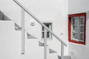 Exterior - Ambi Villas Santorini (Santorini)