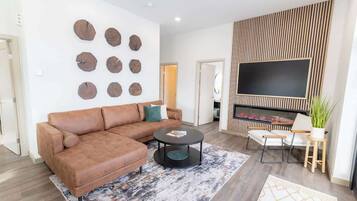 TV, fireplace, offices